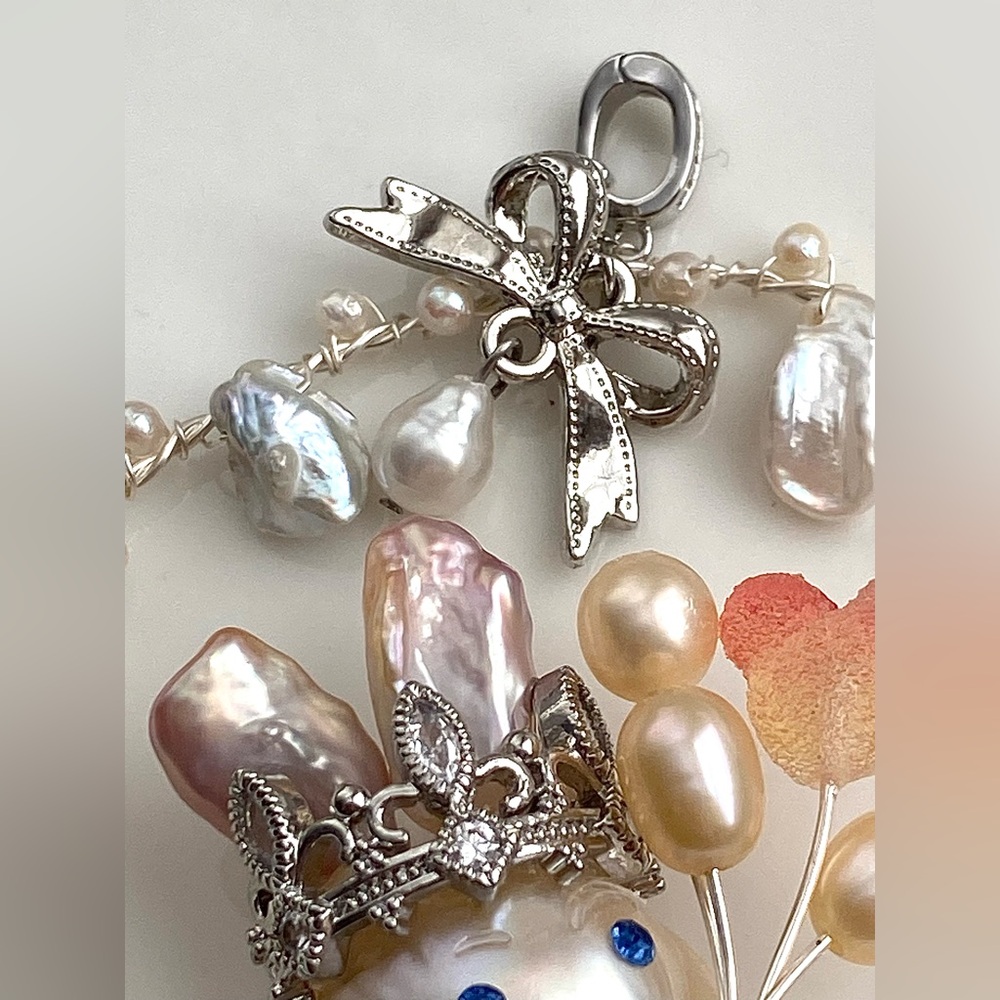 P230-Handmade Premium Flameball Pearl Bunny Detachable Pendant - Picture 9 of 15